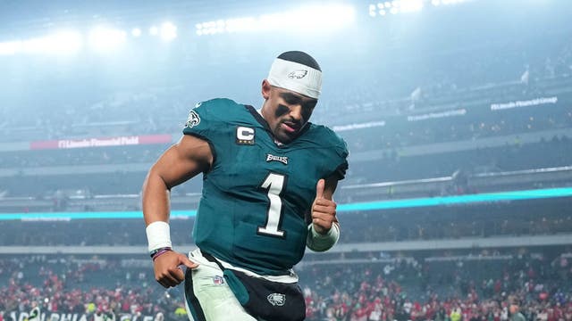 Eagles QB Jalen Hurts evaluated for concussion vs 49ers, returns for loss