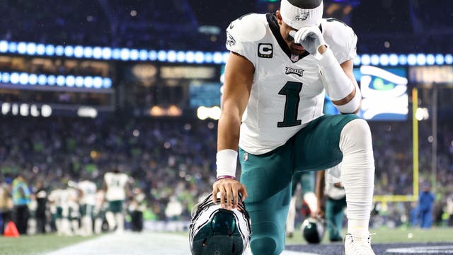 Jalen Hurts plays through illness but late mistakes doom Eagles in 20-17 loss to Seahawks