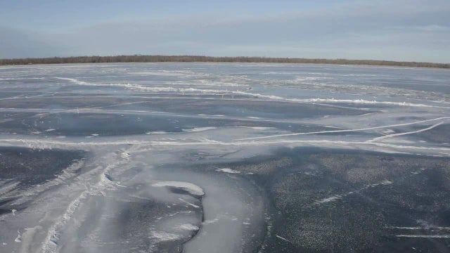 122 people rescued from ice floe on Upper Red Lake: Sheriff’s Office
