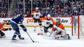 Samuel Ersson makes 35 saves, Flyers beat NHL-leading Jets 2-0