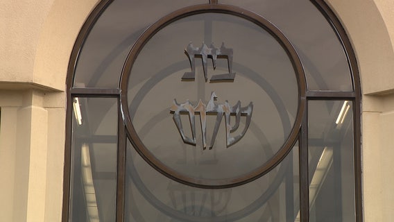 15 members of synagogue in Cherry Hill head to Israel for mission to help those impacted by attacks