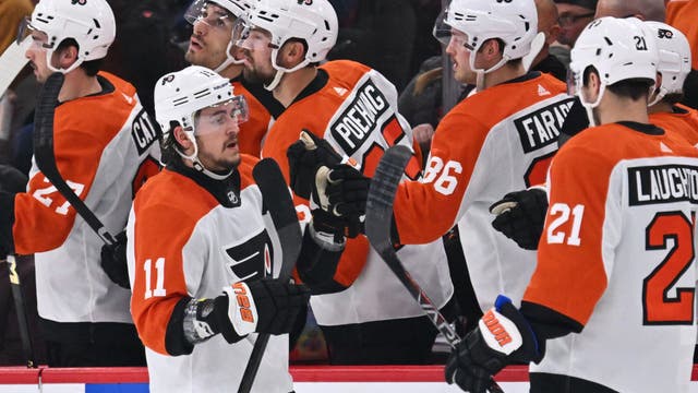 Flyers beat NHL-worst Blackhawks 3-1 to improve to 5-1-1 in last 7