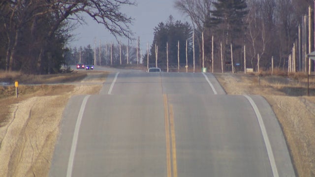 Twin sister tried to take blame for woman charged in fatal Amish buggy crash