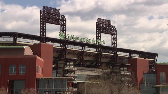 Phillies Opening Day: Fans flock to Citizens Bank Park, despite rain delay pushing first game back
