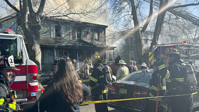 Firefighters extinguish blaze at duplex in Bordentown