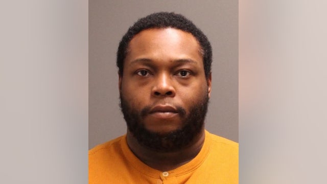 Philadelphia teacher charged with attempting to sexually abuse high school student