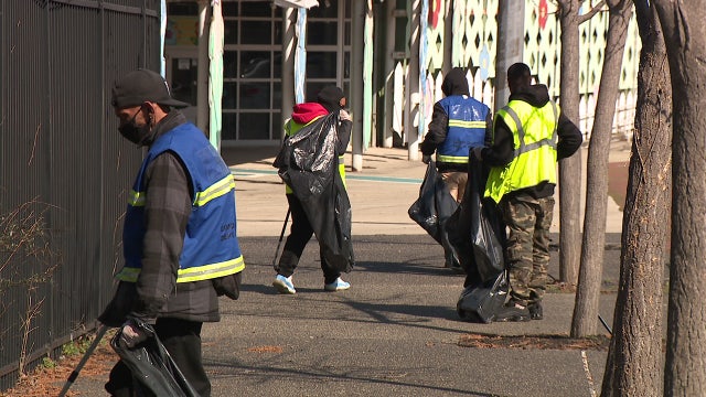 Here’s how people experiencing homelessness can earn $75, free lunch to pick up trash in Camden County