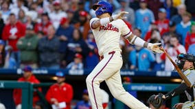 Castellanos' walk-off, bases-loaded single caps Phillies' 4-3 rally over Pirates