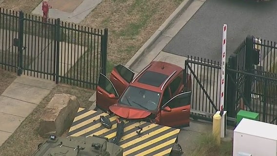 FBI Atlanta gate crash: Man who tried to breach security identified