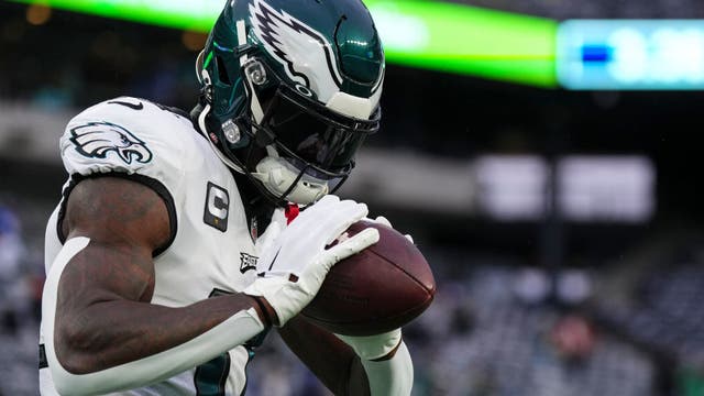 Eagles agree to three-year, $96 million extension with WR AJ Brown, AP source says