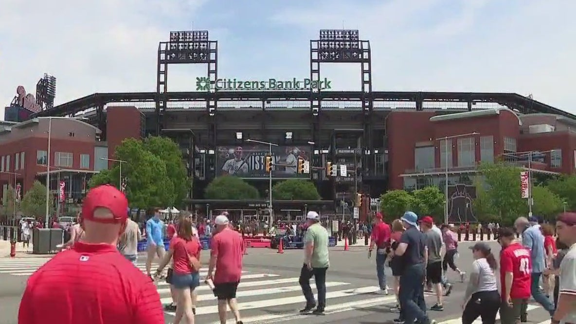 Phillies host First Responders Night to honor 9/11 victims, families