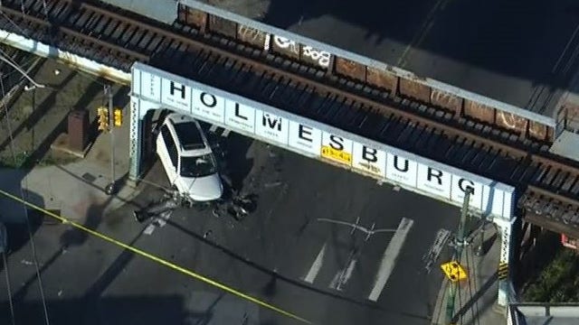 Man in custody after crash leaves 4-year-old critical in Holmesburg: police