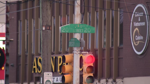 $35k robbery: Store owner ambushed by 3 suspects while driving in South Philadelphia