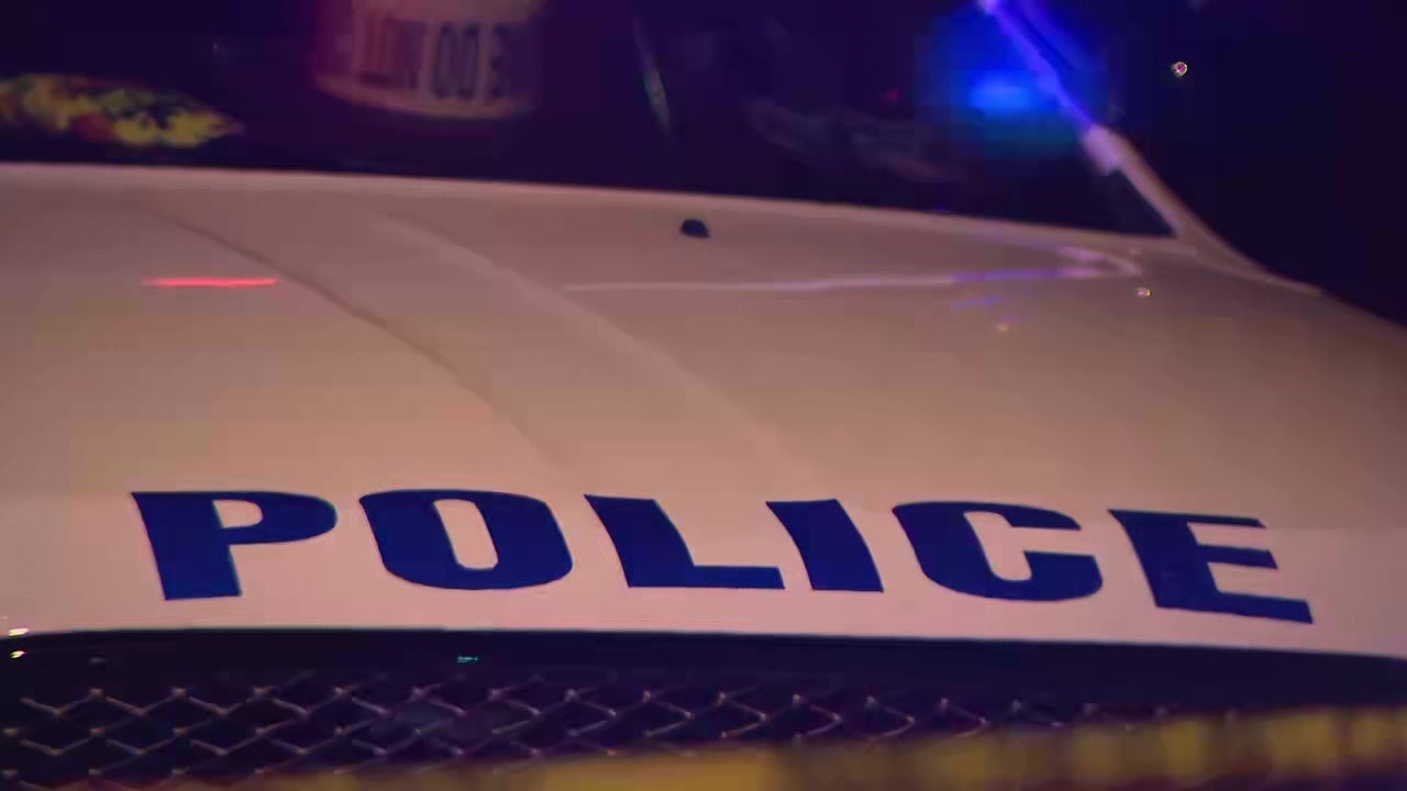 16-year-old shot in Philadelphia; suspect at large: police