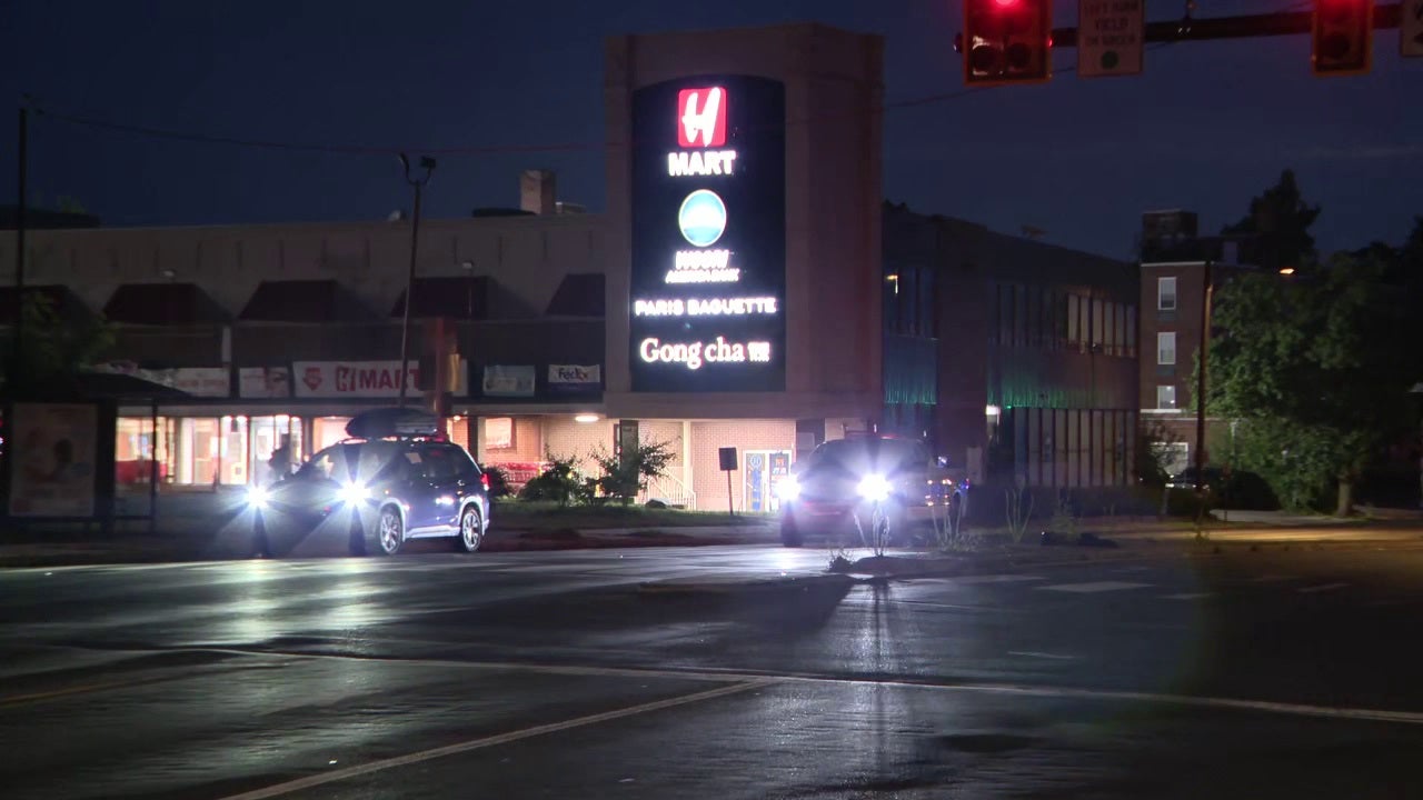 3 women injured after shooting in Montgomery County shopping center: officials