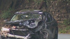 3 injured after crash along Boathouse Row: police