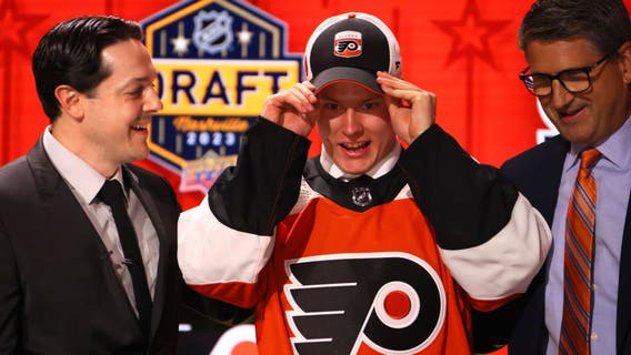 NHL 1st-round pick Matvei Michkov signs with Philadelphia Flyers