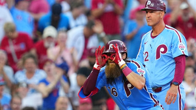 Phillies back Nola with 3 homers and down Dodgers 5-1 to finish 3-game sweep
