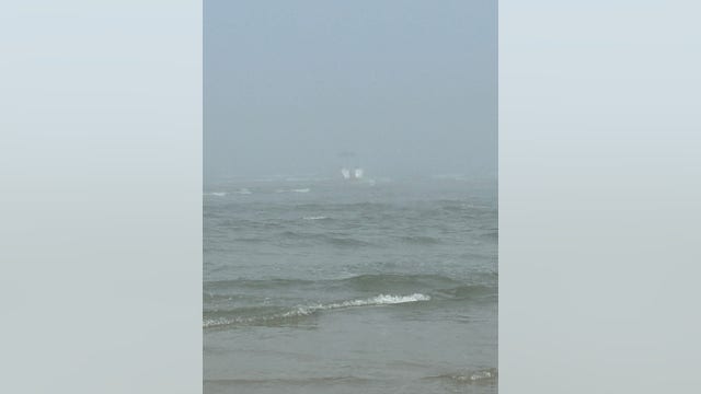 Couple, dog rescued from boat taking on water in Ocean City