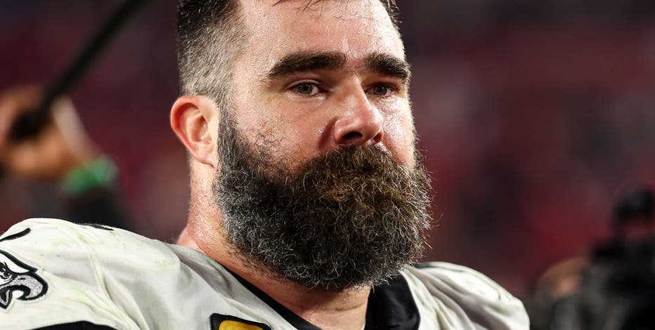 Jason Kelce delivers motivational speech at Eagles training camp: 'Press on!'
