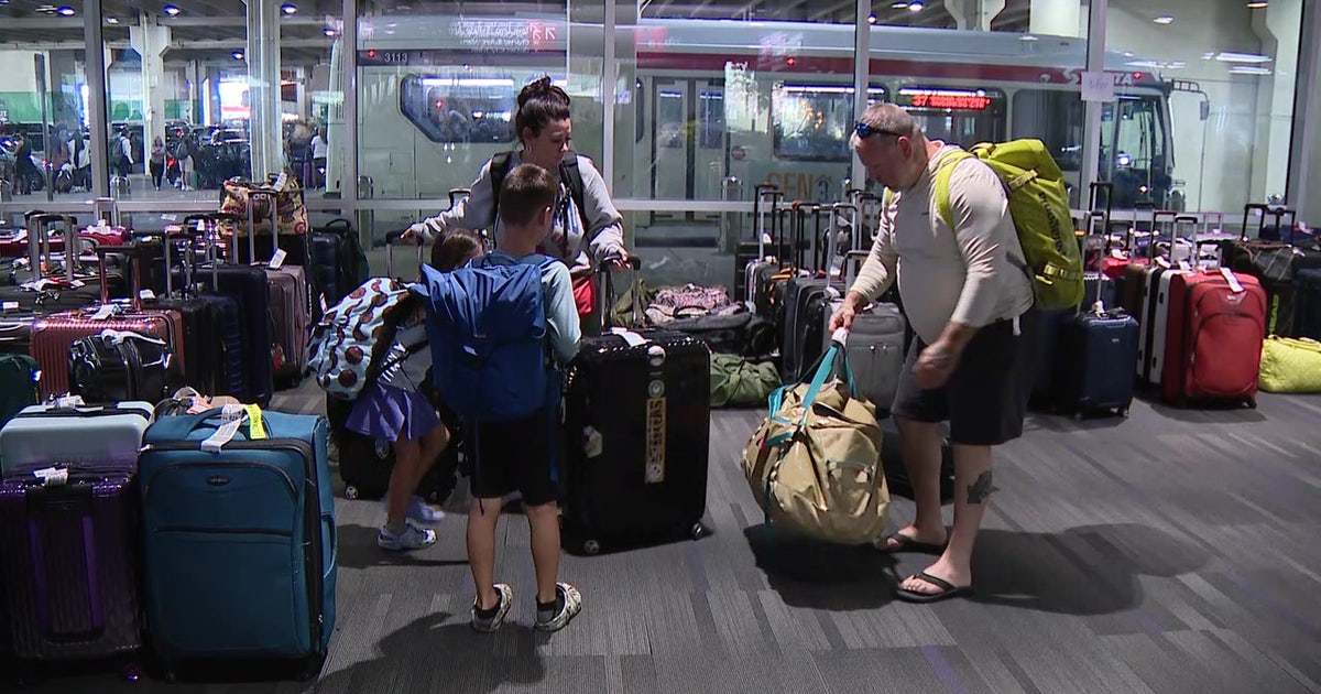 Travelers stranded at Philadelphia International Airport amid weather delays | FOX 29 Philadelphia