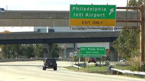 Kansas City bound airplane makes contact with tug tractor at PHL