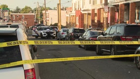 Stabbing victim dies after trying to run for help in West Philadelphia: police