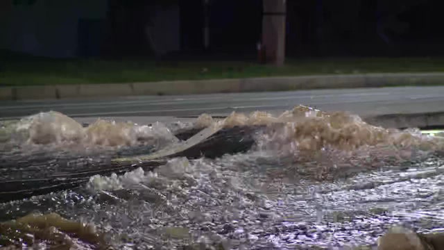 Crews working to fix water main break in Northeast Philadelphia