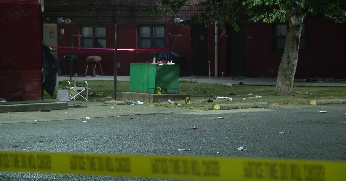 4 suspects at large after teen girl killed in triple shooting at ...