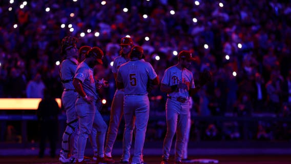 Lindor's grand slam sends Mets into NLCS with 4-1 win over Phillies in Game 4 of NLDS