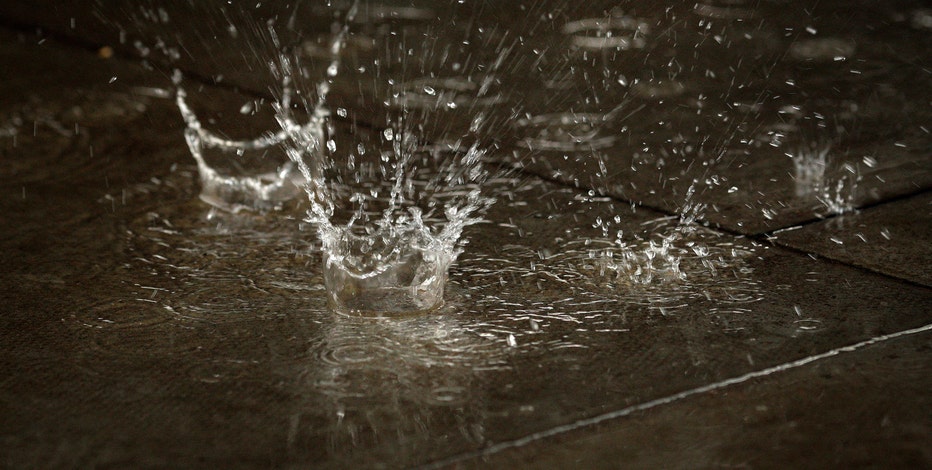 How many days has it been since Philadelphia's last measurable rainfall?