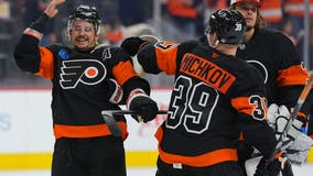 Travis Konecny scores twice to lift the Flyers over the Sabres 5-2