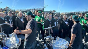 Robert DeNiro joins Eagles tailgate at Lincoln Financial Field