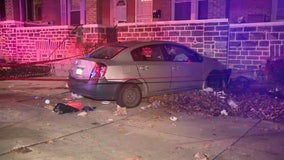 Driver dies after slamming car into front porch in Philadelphia: police