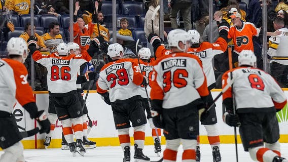 Couturier scores in OT to give Flyers 3-2 win over Predators