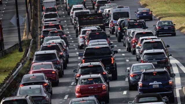 Thanksgiving travel guide: Here are the best times to hit the road