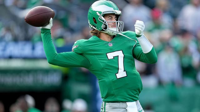 Eagles' Kenny Pickett says he'll 'be OK' after rib injury