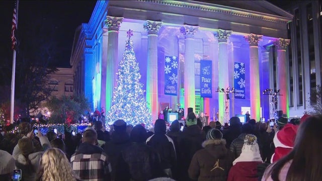 West Chester kicks off holiday season with annual Christmas tree lighting, parade