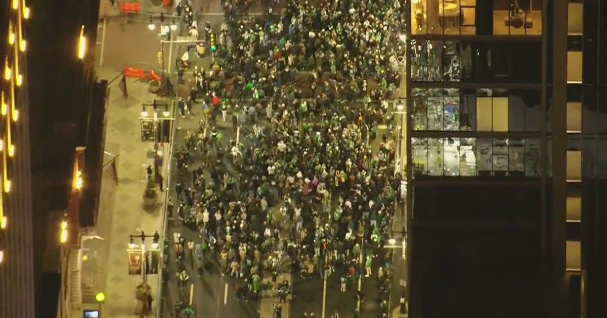 Super Bowl 2025: Eagles fans take to Broad Street after big win | FOX ...