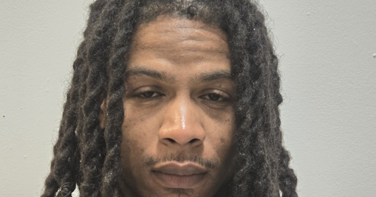 Federal inmate escapes Philadelphia re-entry facility, manhunt underway