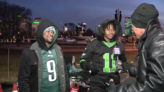 Eagles fans show up to parade site nearly 24 hours early: 'I'm gonna spend the entire night here'