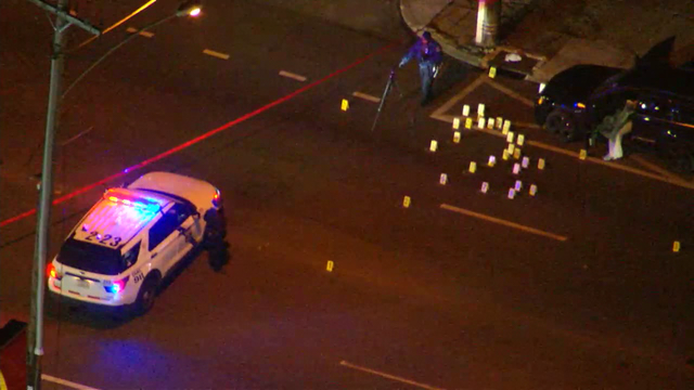 Suspects open fire on vehicle as double homicide erupts on Philadelphia street: police