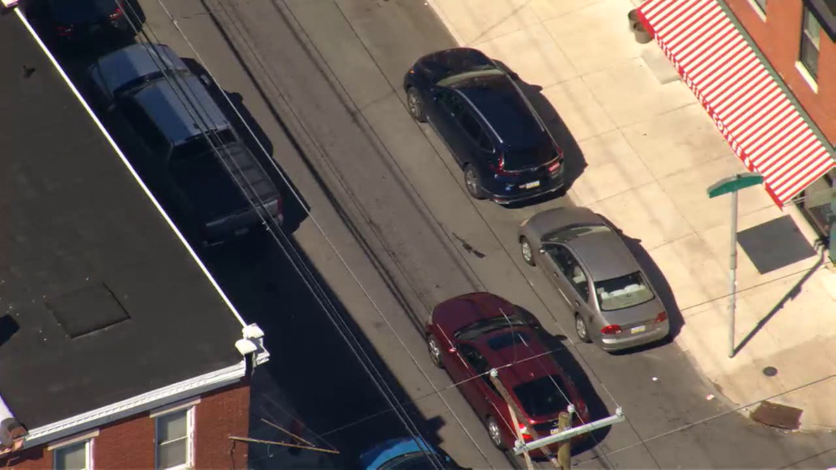 Rifle-wielding man shot by police during encounter on Philadelphia street