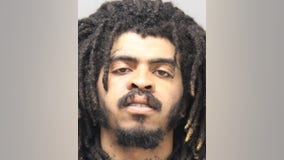 Shoplifting suspect pulls box cutter, fights employee at Royal Farms: police