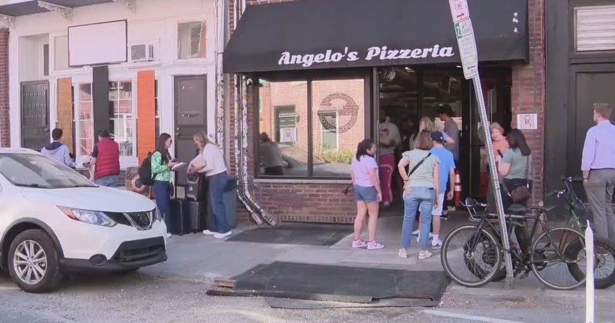 Angelo’s Pizzeria: Neighbors voice frustrations about noise, trash from ...