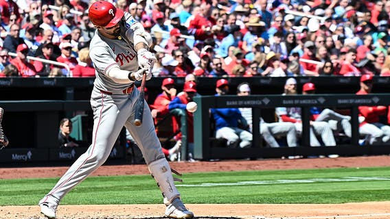 Phillies turn 5 double plays in 4-1 win over Cardinals