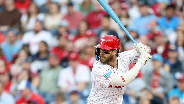 Bryce Harper reveals gender of fourth child with blue bat