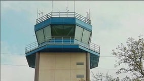 Controllers briefly lost contact with Newark planes before wider flight disruptions