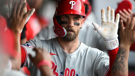 Harper homers, Suárez bounces back in Phillies' 7-1 victory over Guardians