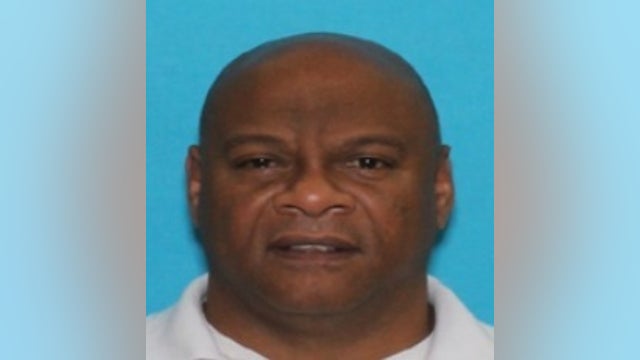 Man wanted for deadly double shooting on Philly street in broad daylight